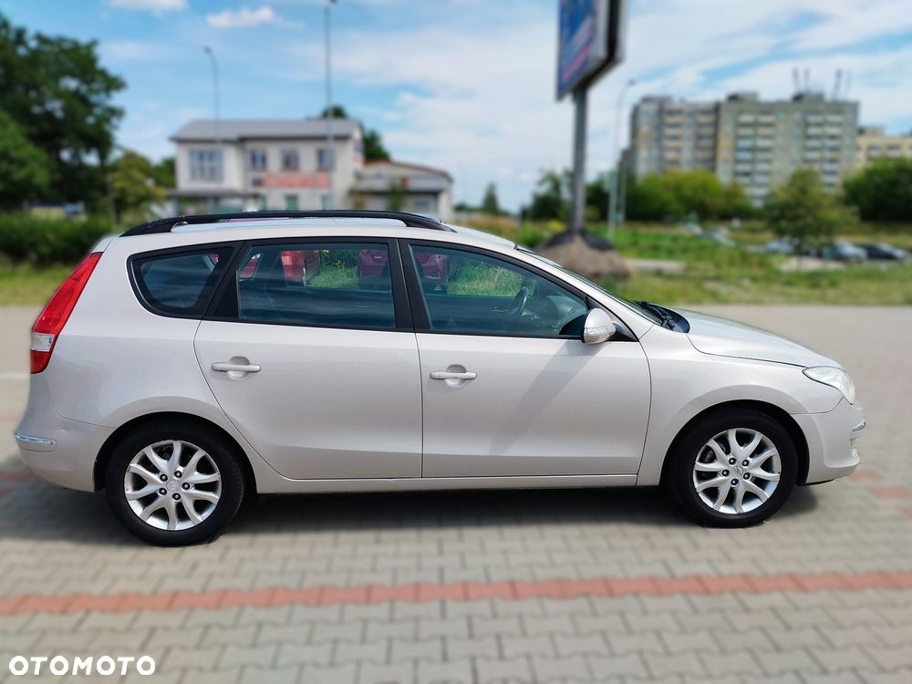 Hyundai i30 1.6 CRDi Comfort - 2