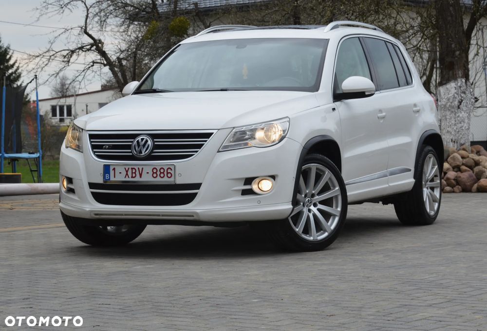 Volkswagen Tiguan - 1