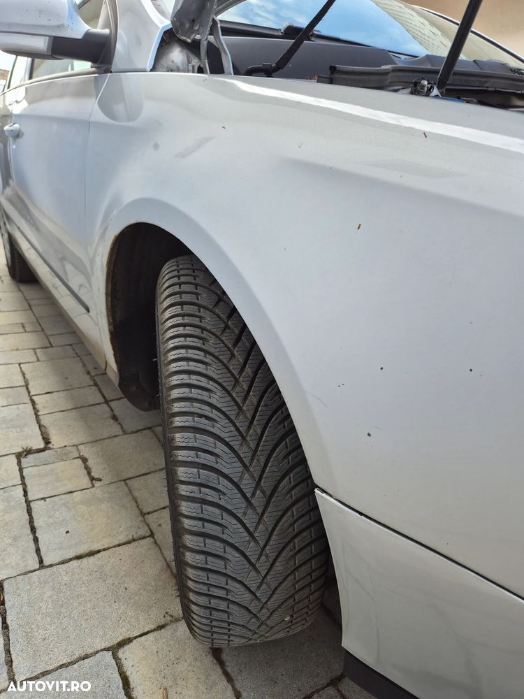 Volkswagen Passat 2.0 TDI DPF Trendline - 10