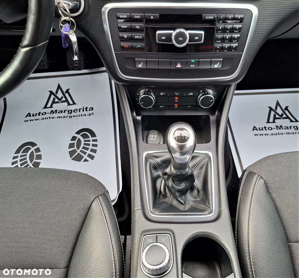 Mercedes-Benz Klasa A 180 (BlueEFFICIENCY) AMG Sport - 32