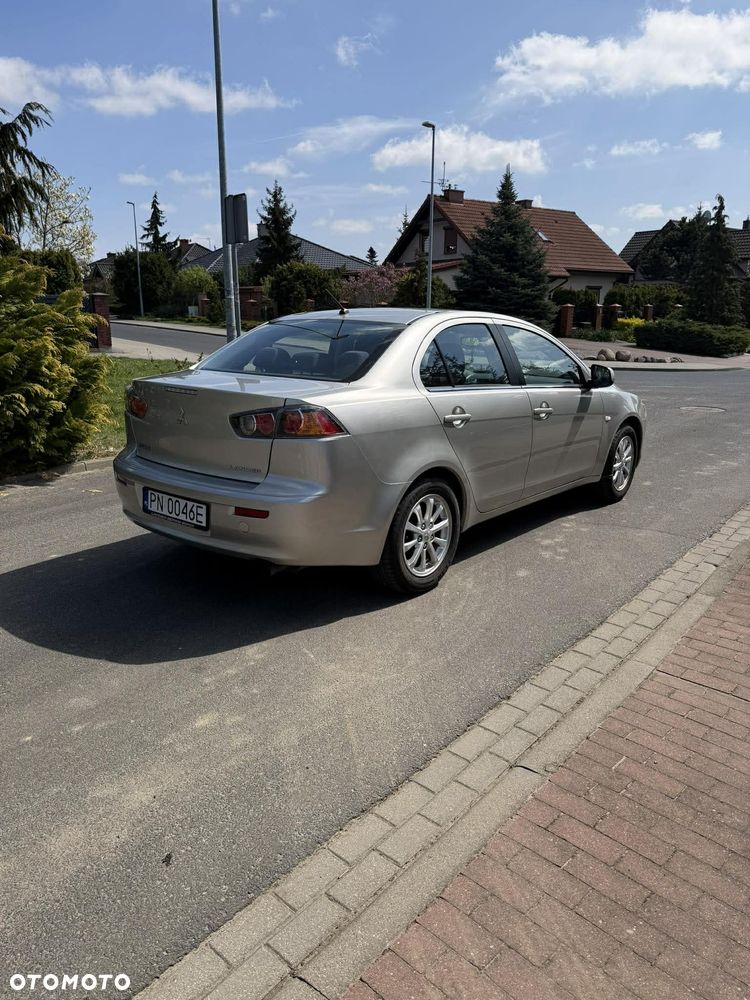 Mitsubishi Lancer - 6