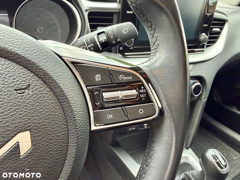 Kia XCeed 1.5 T-GDI M - 21
