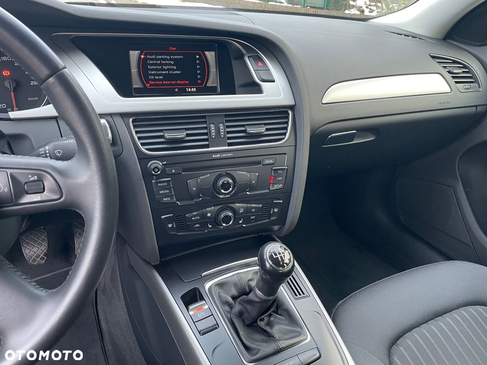 Audi A4 Limousine - 11