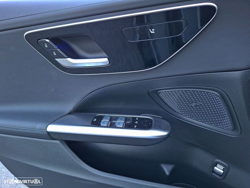 Mercedes-Benz C 300 de AMG Line - 19