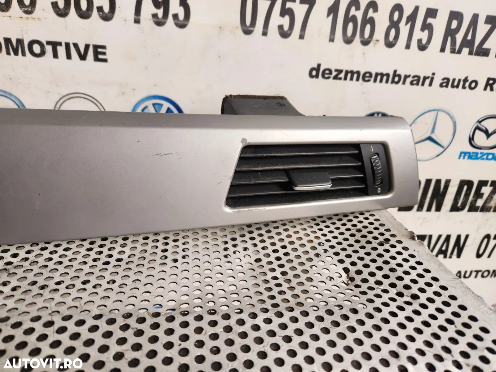 Grile Grila Aerisire Ventilatie Bord Trim Bord Bmw E90 E91 Volan Stanga Europa - Dezmembrari Arad - 5