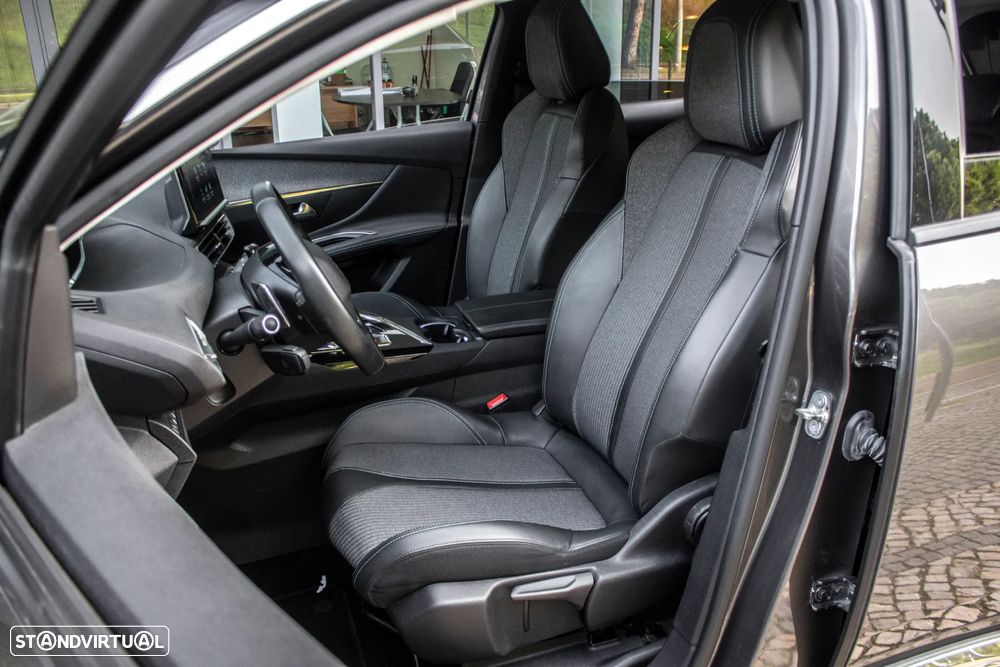 Peugeot 3008 1.6 Hybrid Allure e-EAT8 - 29