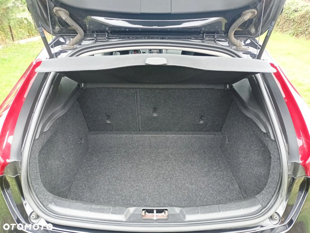 Volvo V40 - 13