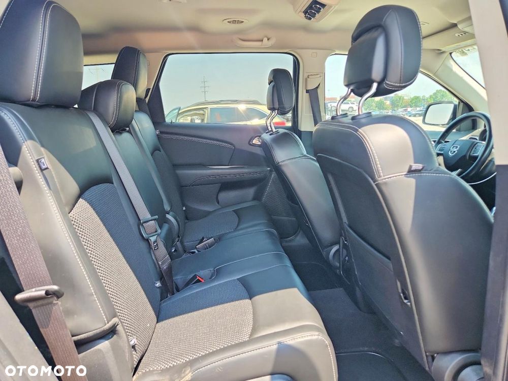 Dodge Journey - 10