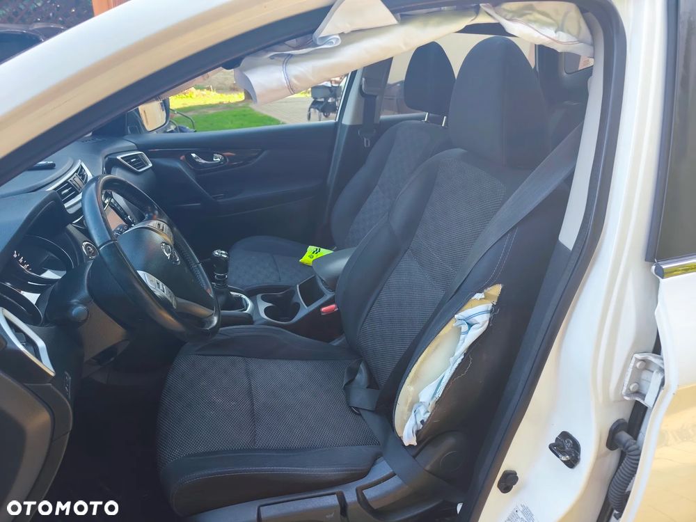 Nissan Qashqai 1.5 dCi N-Connecta - 35