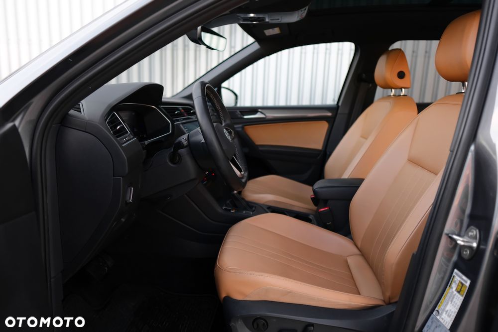 Volkswagen Tiguan - 36
