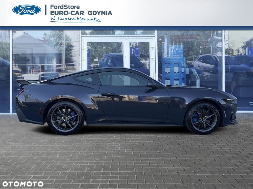 Ford Mustang - 8