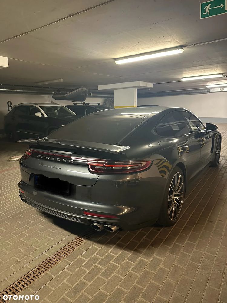 Porsche Panamera Turbo - 4
