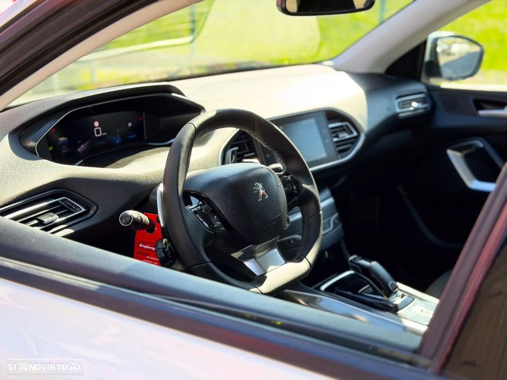 Peugeot 308 SW 1.5 BlueHDi Active EAT8 - 17