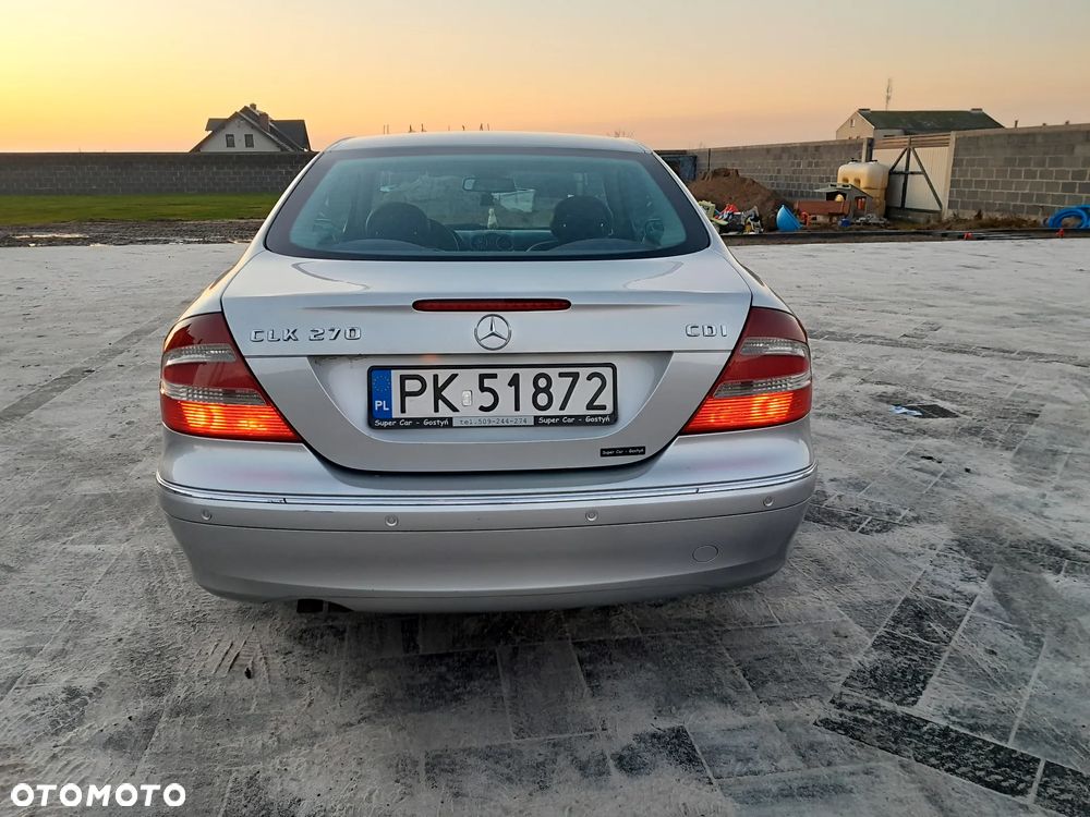 Mercedes-Benz CLK - 9