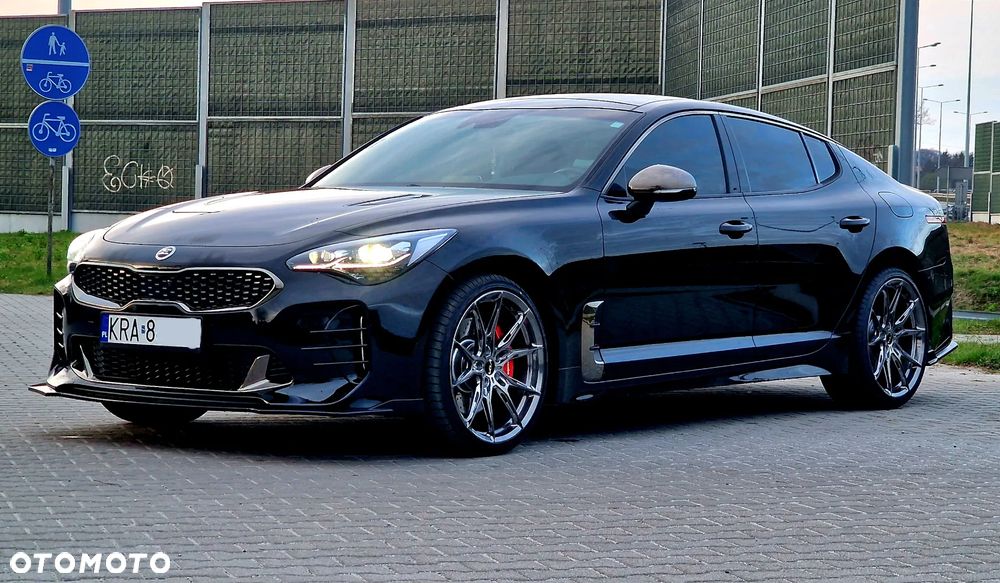 Kia Stinger 3.3 T-GDI AWD GT - 1