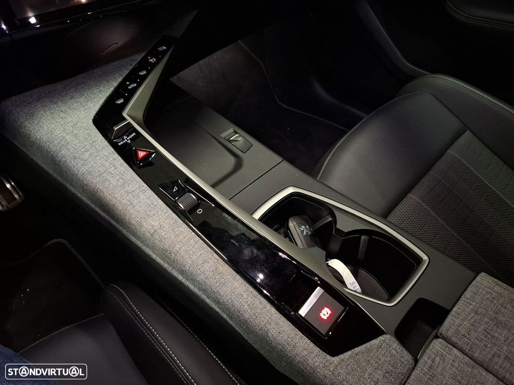 Peugeot 5008 1.2 Hybrid GT e-DCS6 - 19
