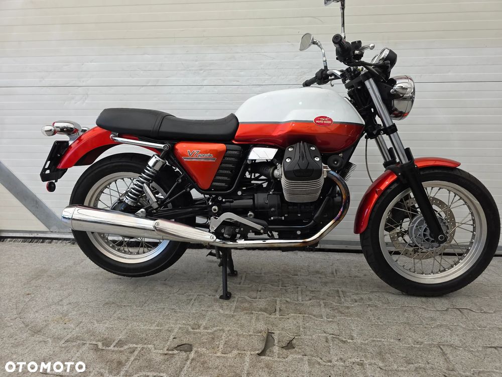 Moto Guzzi V7 - 22