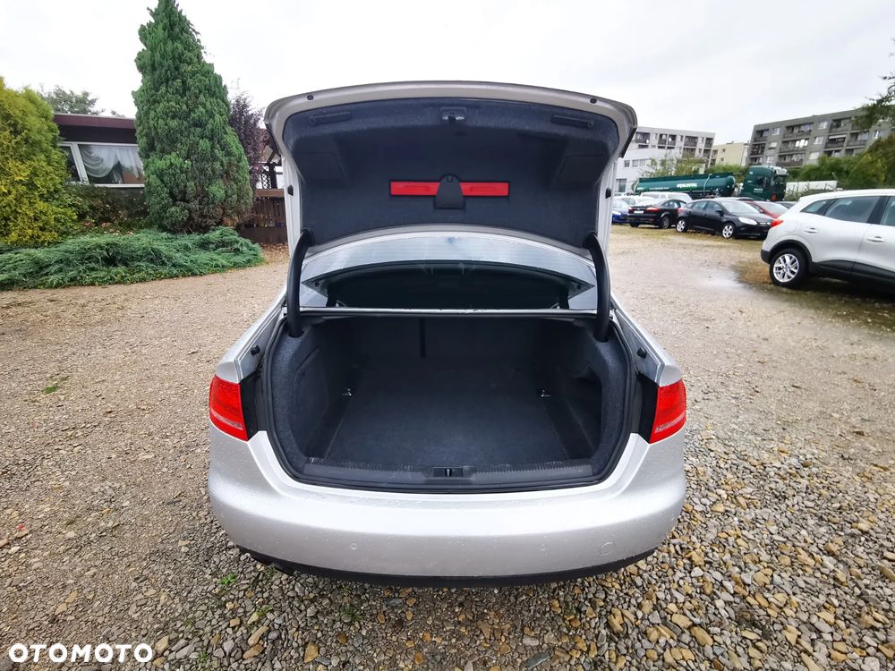Audi A4 Limousine 2.0 TDI DPF S line Sportpaket - 13