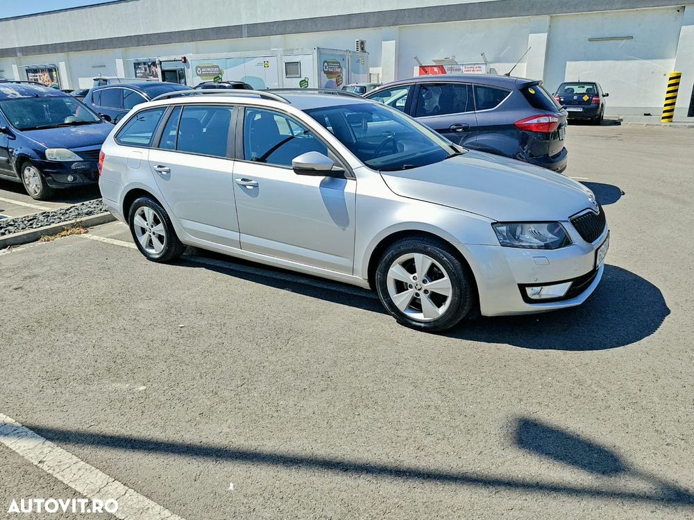 Skoda Octavia 2.0 TDI ELEGANCE DSG - 3
