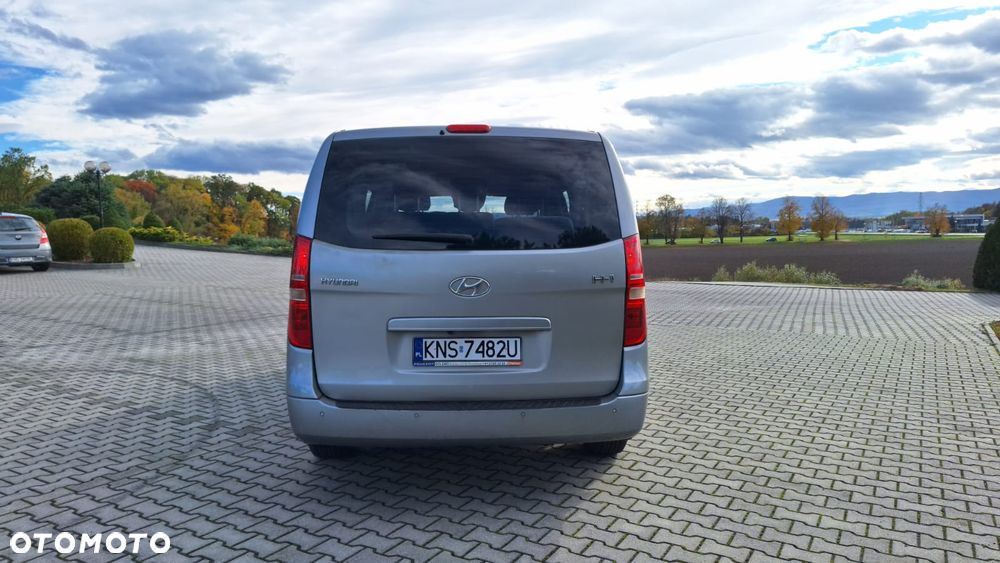 Hyundai H-1 - 11