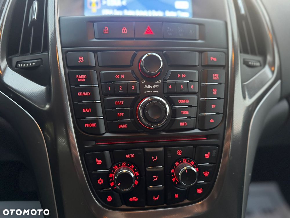 Opel Astra 2.0 CDTI Cosmo - 25