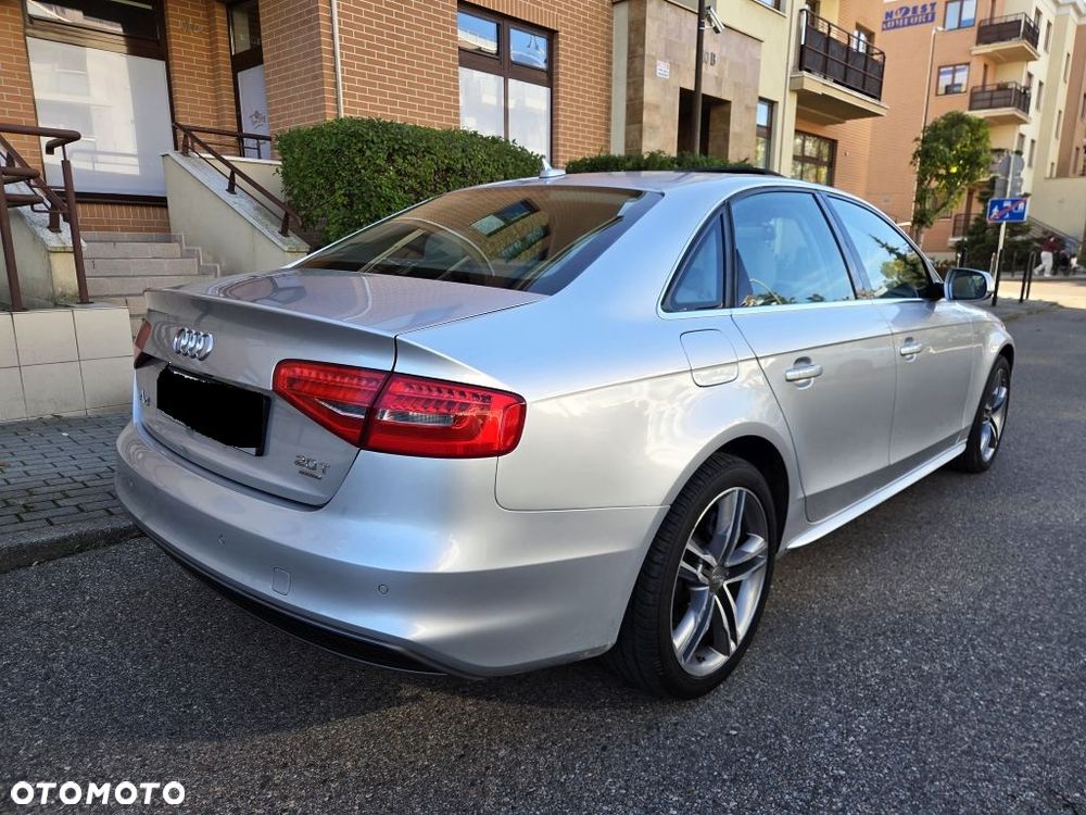 Audi A4 Limousine 2.0 TFSI Quattro S tronic - 9