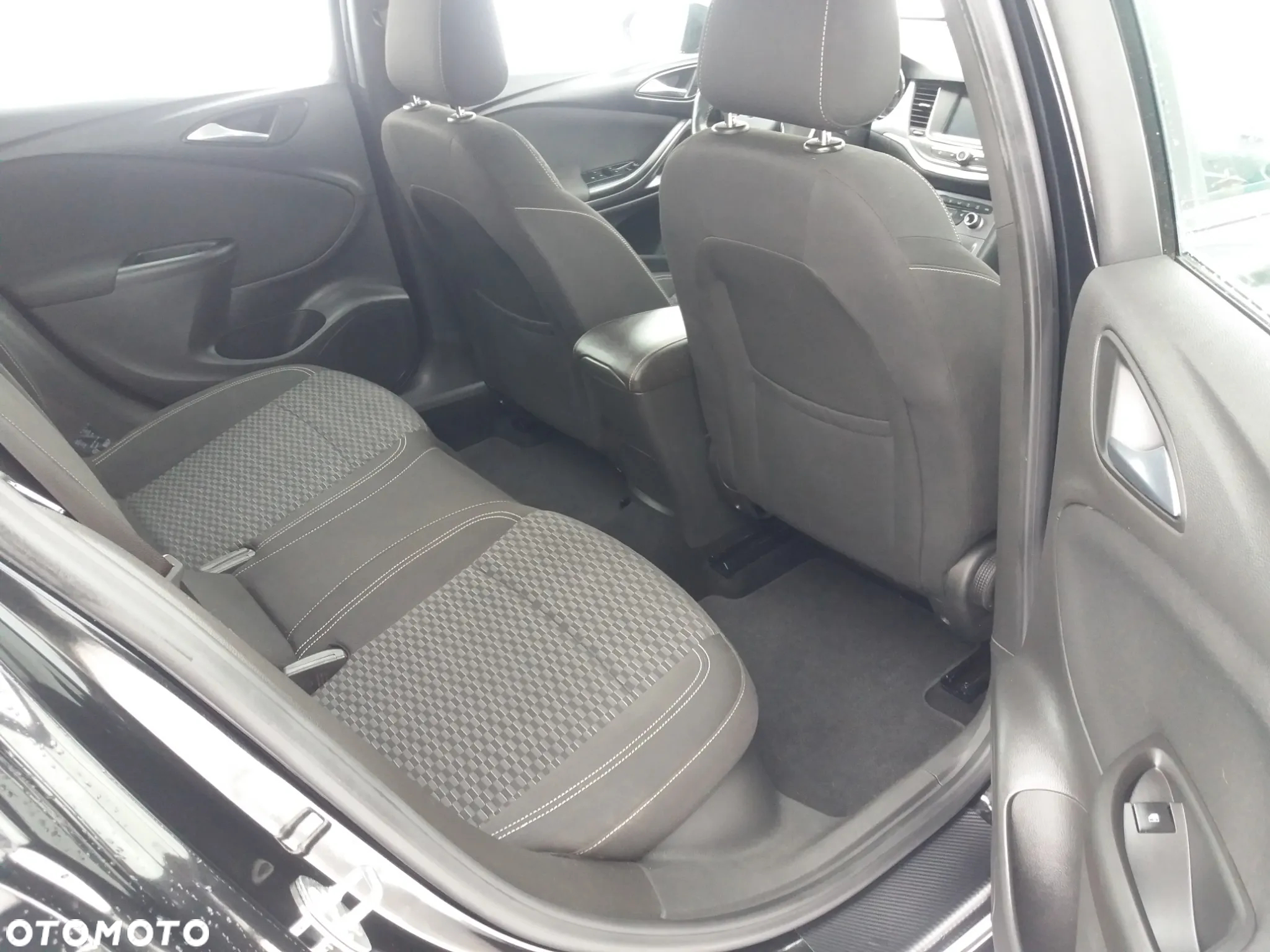 Opel Astra 1.4 Turbo Start/Stop Dynamic - 12