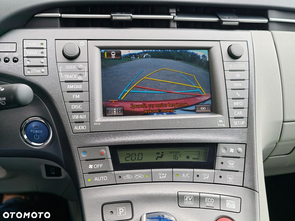 Toyota Prius 1.8 HSD Prestige - 22