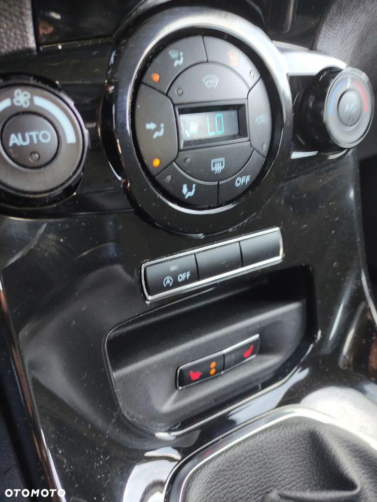 Ford Fiesta 1.0 EcoBoost STart-Stop Titanium - 17