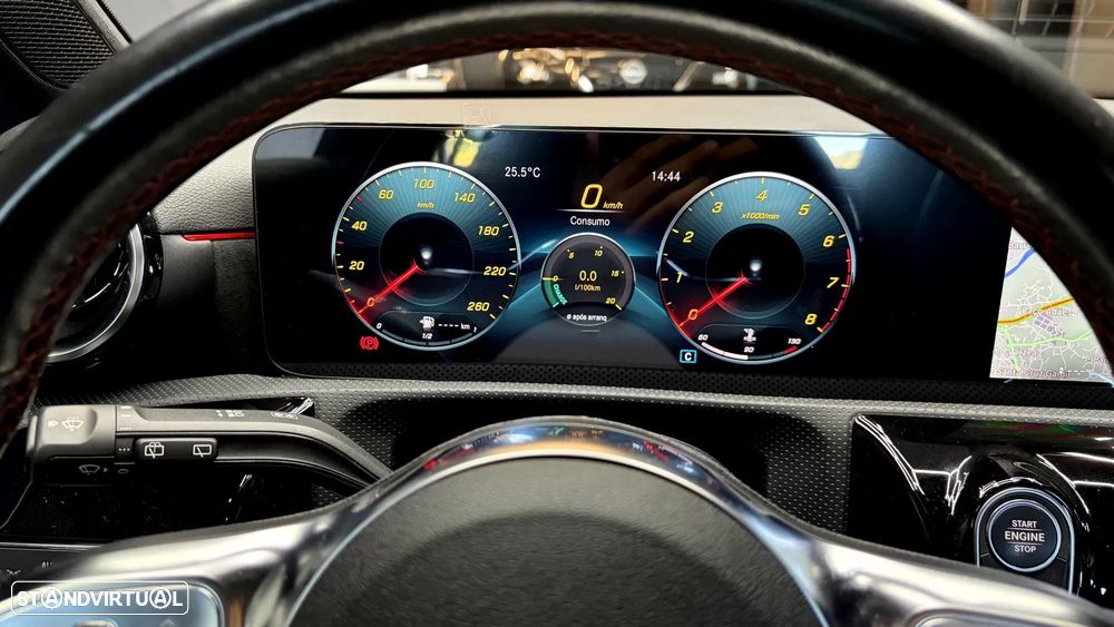 Mercedes-Benz A 200 AMG Line - 26