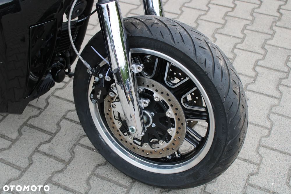Indian Roadmaster - 8