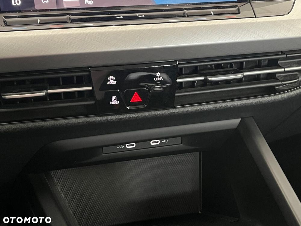 Volkswagen Golf 1.5 TSI EVO Life - 27