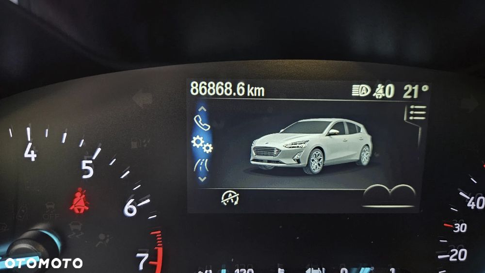 Ford Focus 1.5 EcoBoost Titanium - 12
