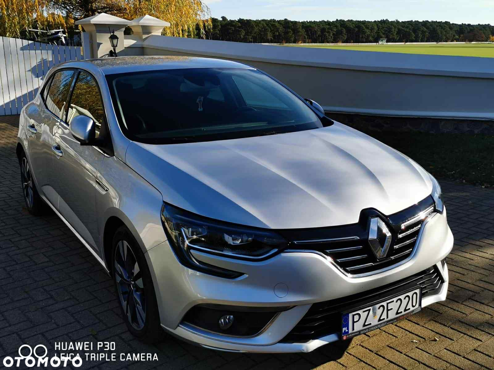 Renault Megane 1.5 Blue dCi Techno EDC - 2