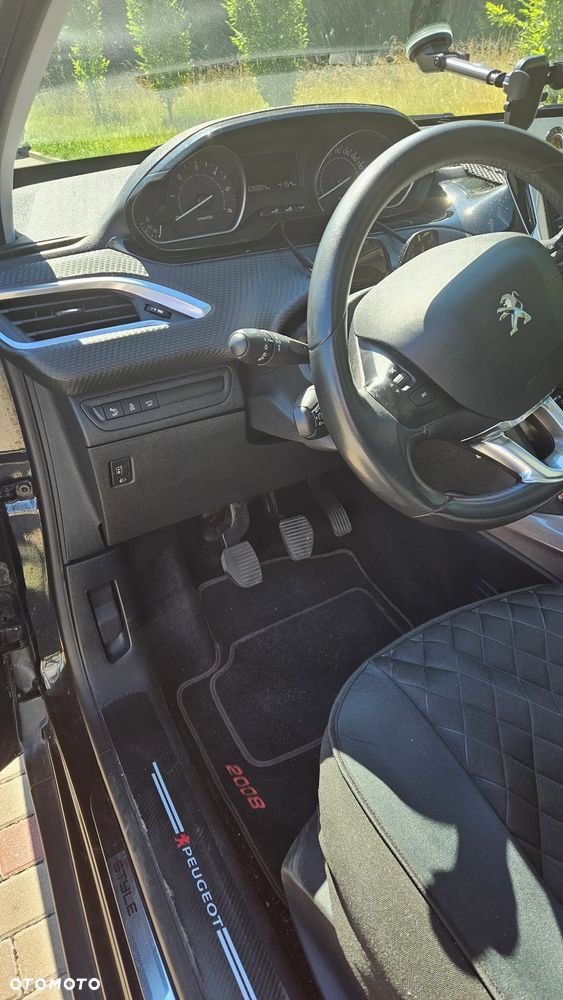 Peugeot 2008 1.6 BlueHDi Allure - 10