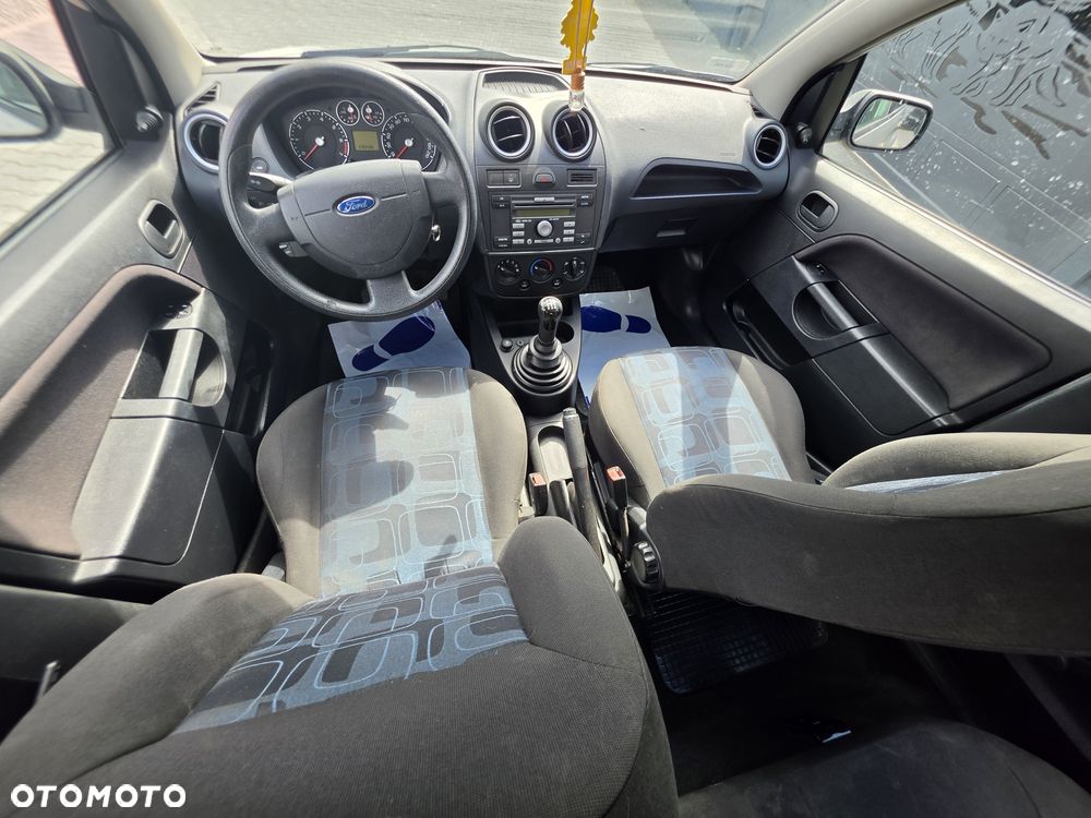 Ford Fiesta - 6