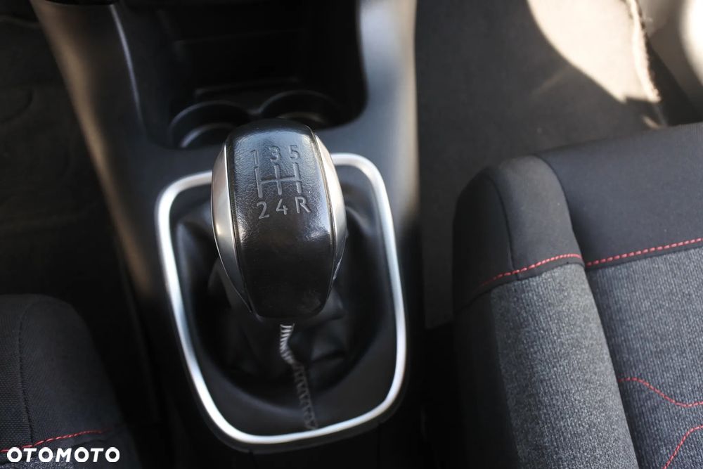 Citroën C3 1.2 PureTech Exclusive - 22