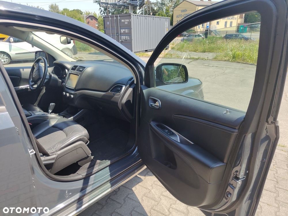 Dodge Journey - 16