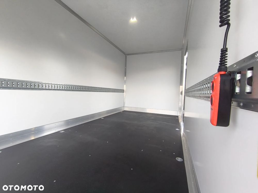 Iveco Daily 35S18H3.0A8 - 8