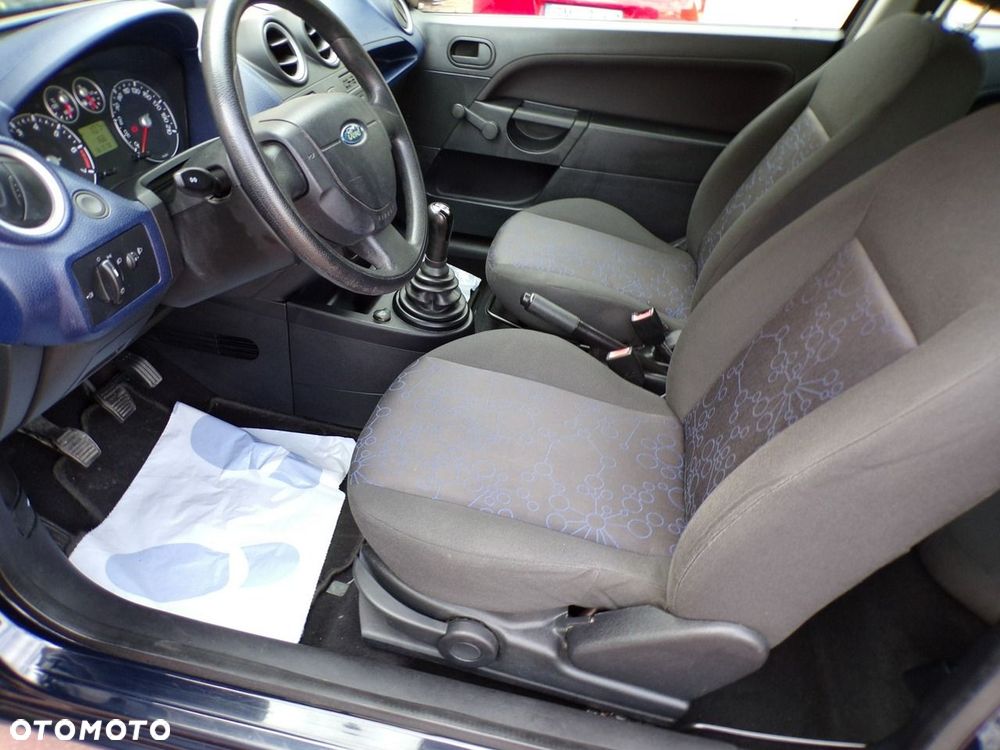 Ford Fiesta - 18