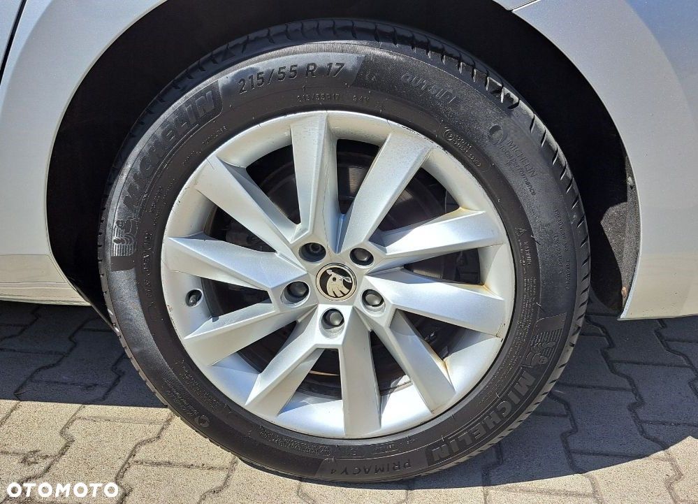 Skoda Superb 2.0 TDI SCR Style DSG - 7