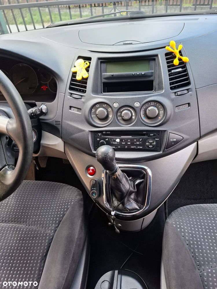 Mitsubishi Grandis 2.0 DI-D Invite - 14