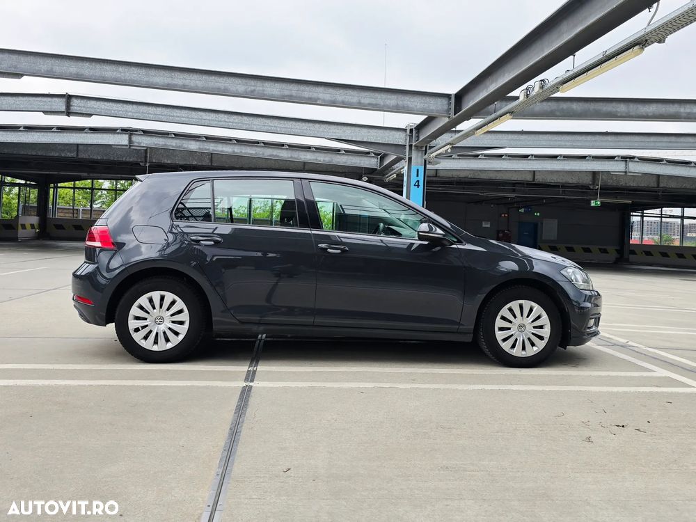 Volkswagen Golf 1.6 TDI Trendline - 7