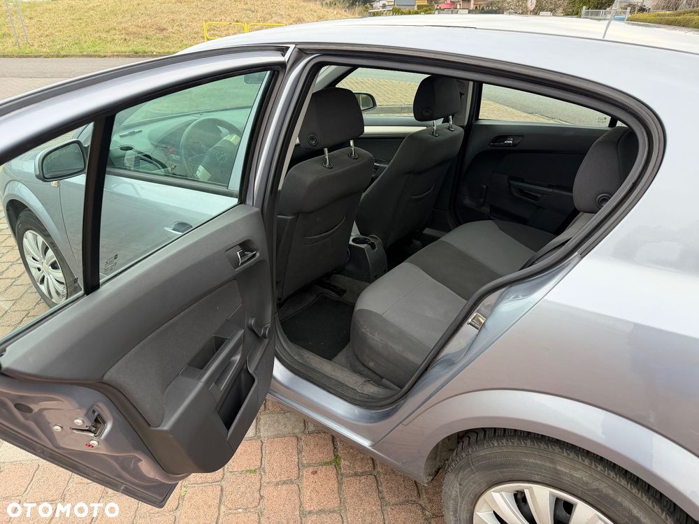 Opel Astra - 9