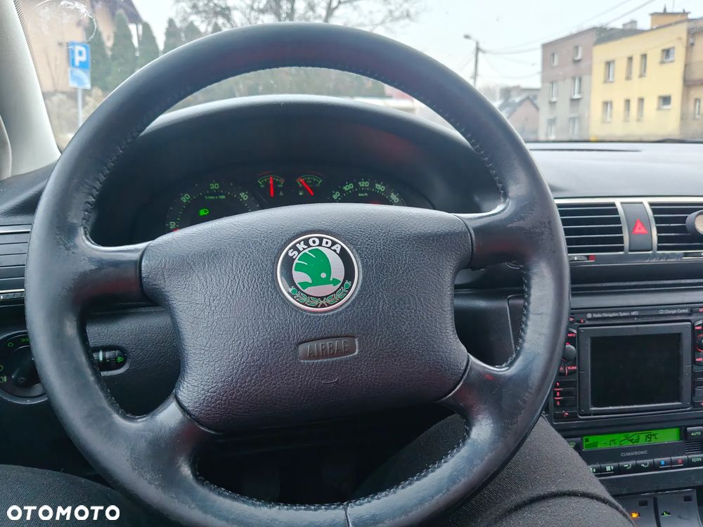 Skoda Superb 2.5 TDI Comfort - 21