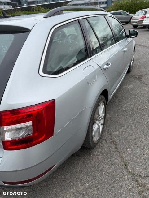 Skoda Octavia 2.0 TDI Style DSG - 5