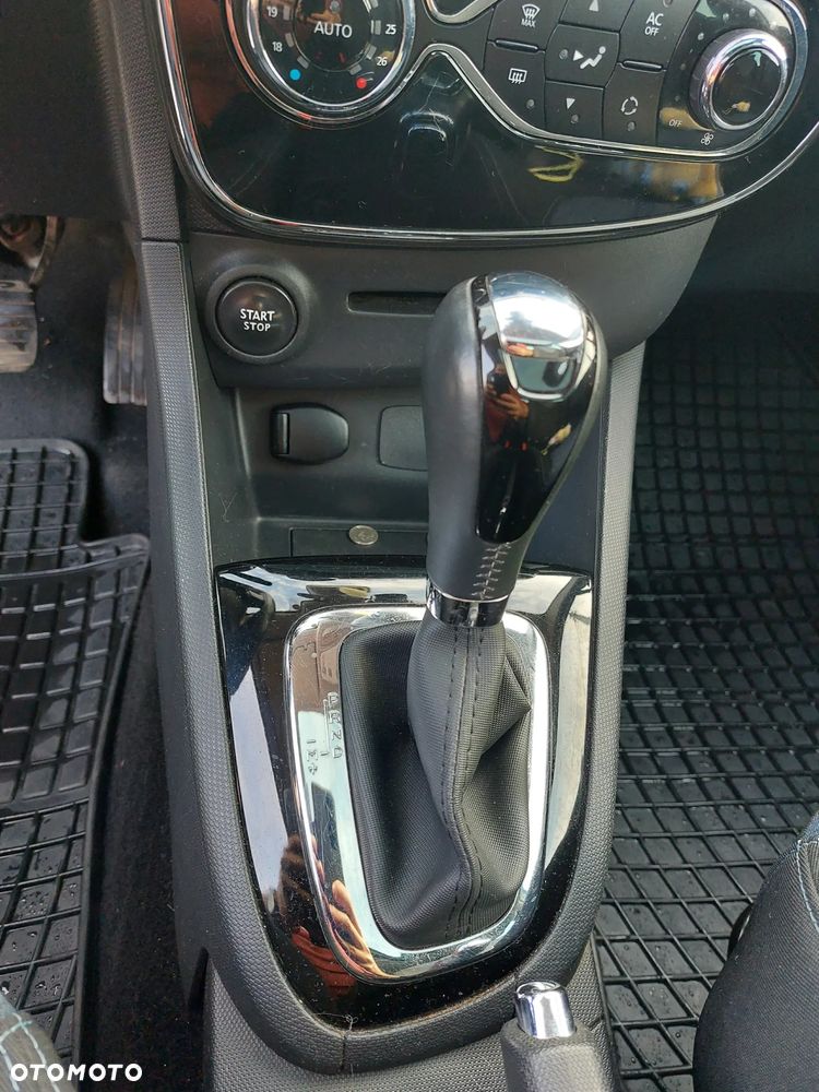 Renault Clio 1.2 TCe Expression EDC - 11