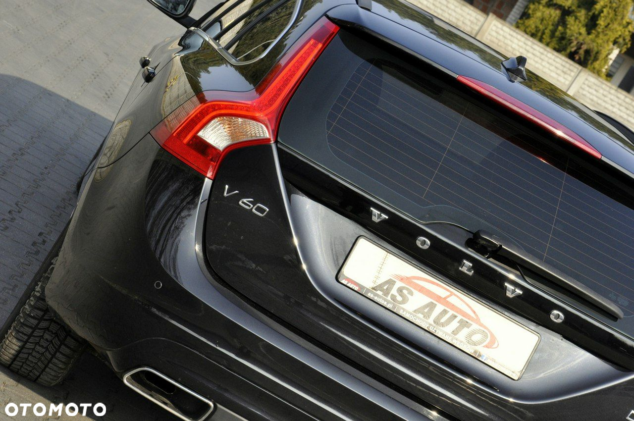 Volvo V60 D4 Drive-E Momentum - 23