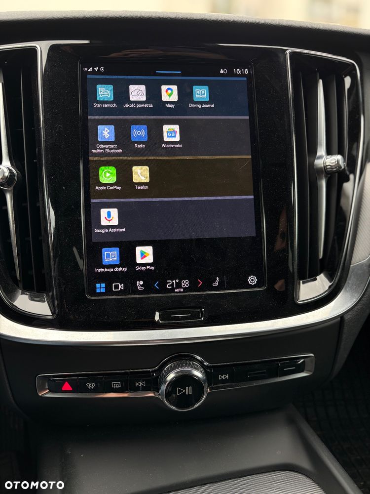 Volvo V60 B4 B DKG Plus Dark - 12