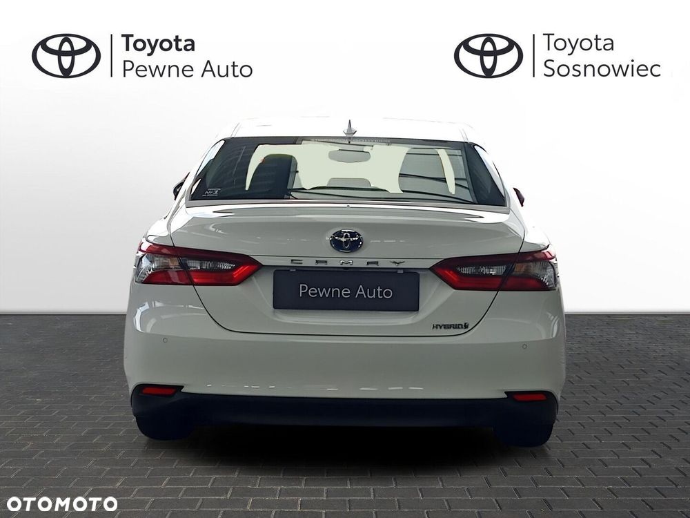 Toyota Camry 2.5 Hybrid Comfort CVT - 5